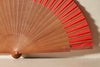 Handfächer Marietta in der Farbe Rot im Angebot bei Hitzewelle dem Online Fächerstore