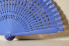 Handfächer Mila in der Farbe Lila im Angebot bei Hitzewelle dem Online Fächerstore